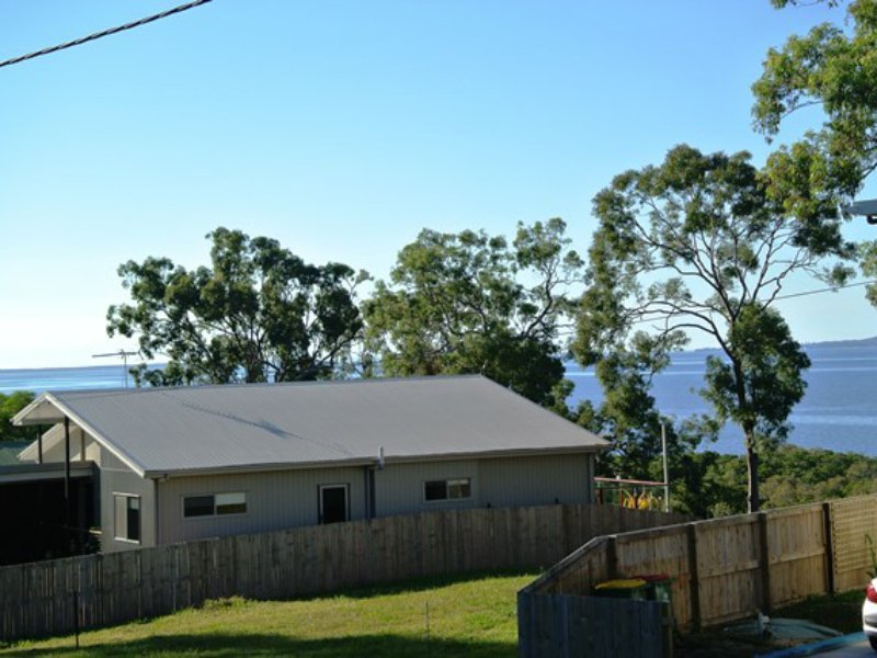 Photo - 23 Blue Waters Crescent, Macleay Island QLD 4184 - Image 3