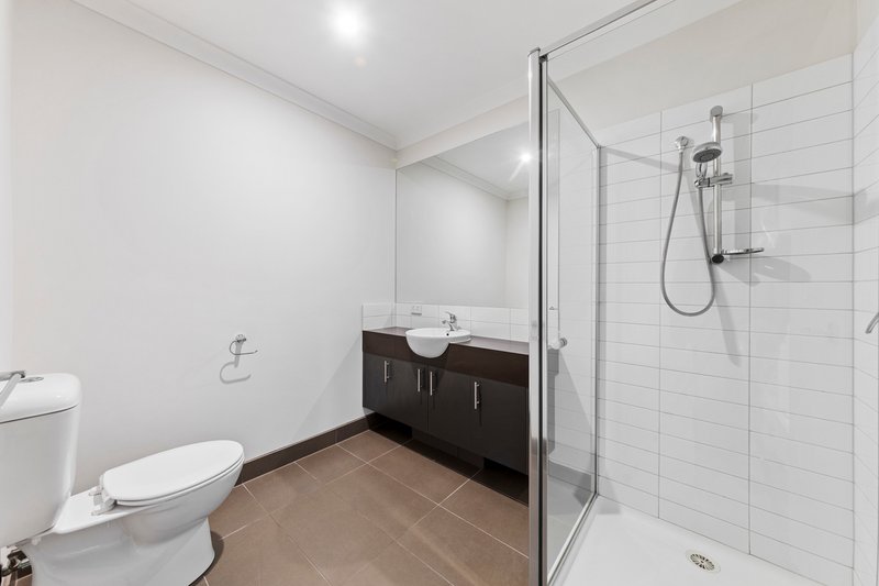 Photo - 23 Botanic Drive, Pakenham VIC 3810 - Image 14