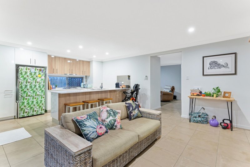 Photo - 23 Bottle Brush Circuit, Coomera QLD 4209 - Image 2