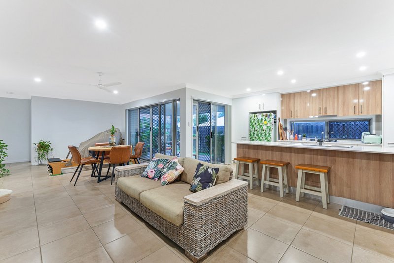 Photo - 23 Bottle Brush Circuit, Coomera QLD 4209 - Image 4