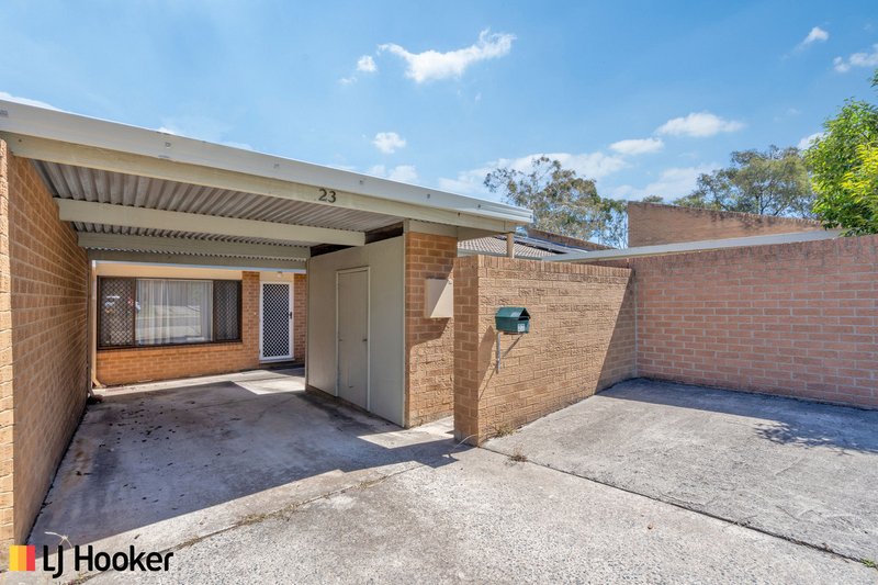 Photo - 23 Boult Place, Melba ACT 2615 - Image 1