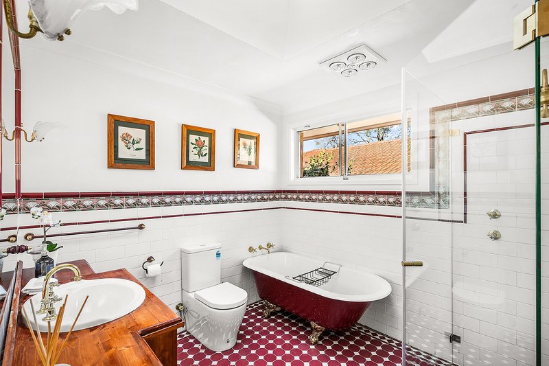 Photo - 23 Bounty Avenue, Castle Hill NSW 2154 - Image 11