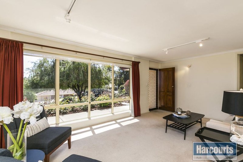 Photo - 23 Bounty Road, Hallett Cove SA 5158 - Image 5