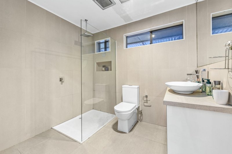 Photo - 23 Bracknell Street, Keysborough VIC 3173 - Image 5
