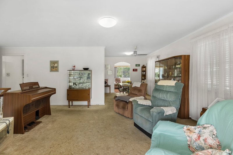 Photo - 23 Brelox Street, Chermside West QLD 4032 - Image 3