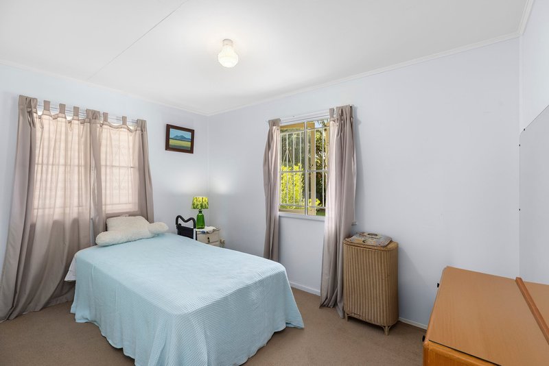 Photo - 23 Brelox Street, Chermside West QLD 4032 - Image 9