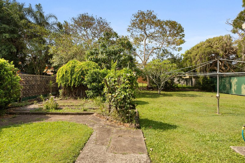 Photo - 23 Brelox Street, Chermside West QLD 4032 - Image 15