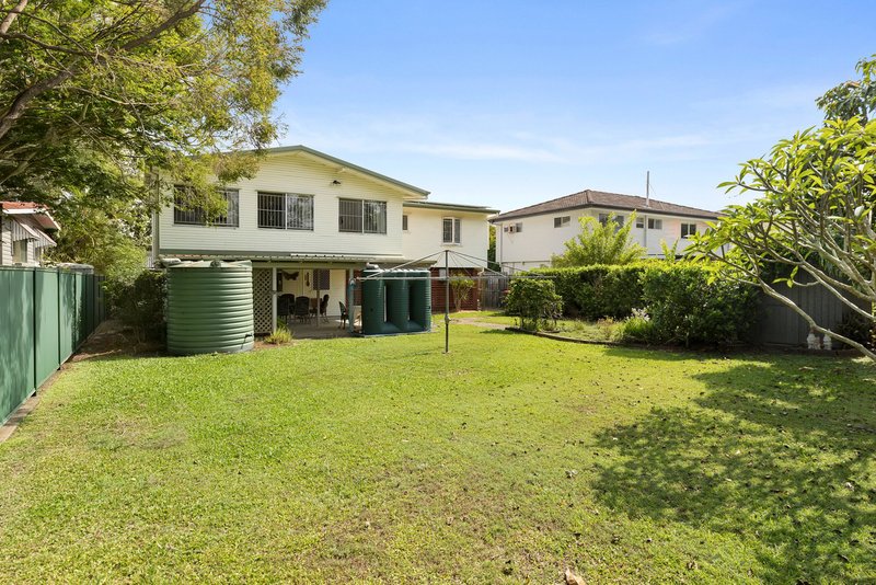 Photo - 23 Brelox Street, Chermside West QLD 4032 - Image 16