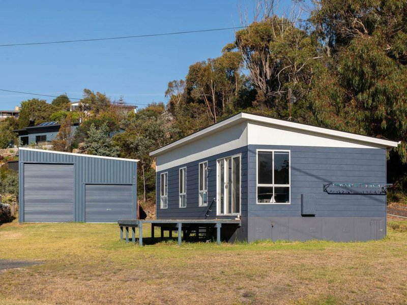 Photo - 23 Bridge Esplanade, Scamander TAS 7215 - Image 1