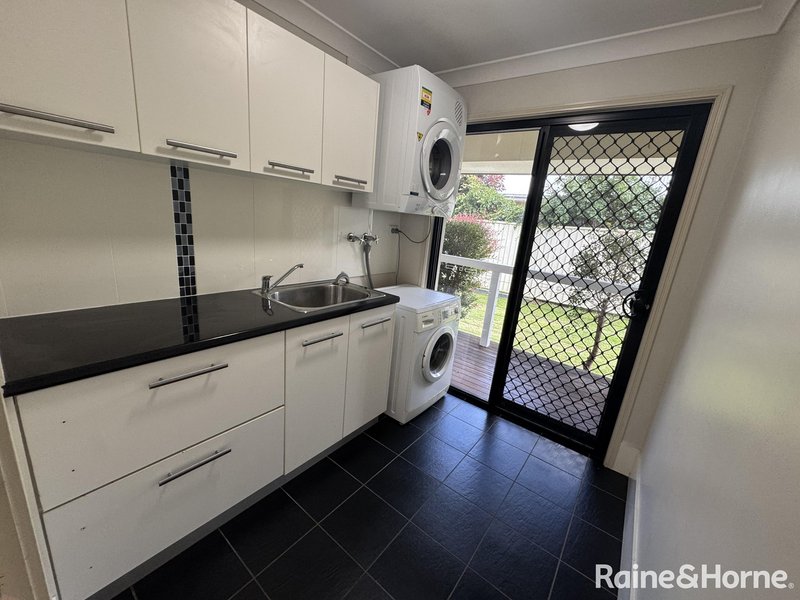 Photo - 23 Bridgeman Parade, Kingaroy QLD 4610 - Image 8