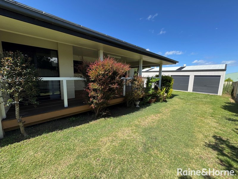 Photo - 23 Bridgeman Parade, Kingaroy QLD 4610 - Image 11