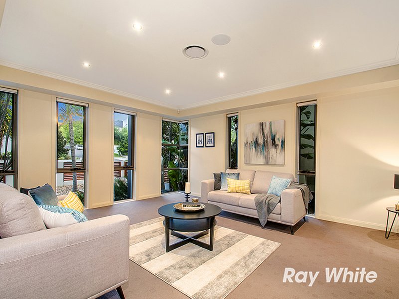 Photo - 23 Brighton Drive, Bella Vista Waters NSW 2153 - Image 4