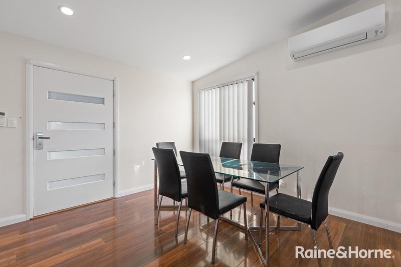 Photo - 23 Brisbane Road, Campbelltown NSW 2560 - Image 8