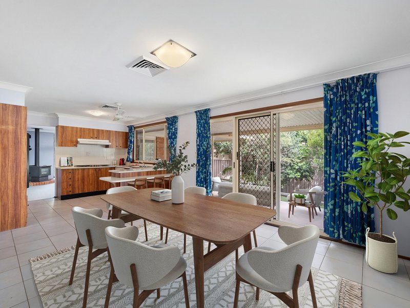 Photo - 23 Bristol Circuit, Blacktown NSW 2148 - Image 3