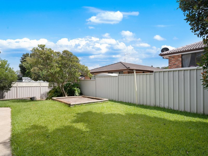Photo - 23 Bristol Circuit, Blacktown NSW 2148 - Image 8