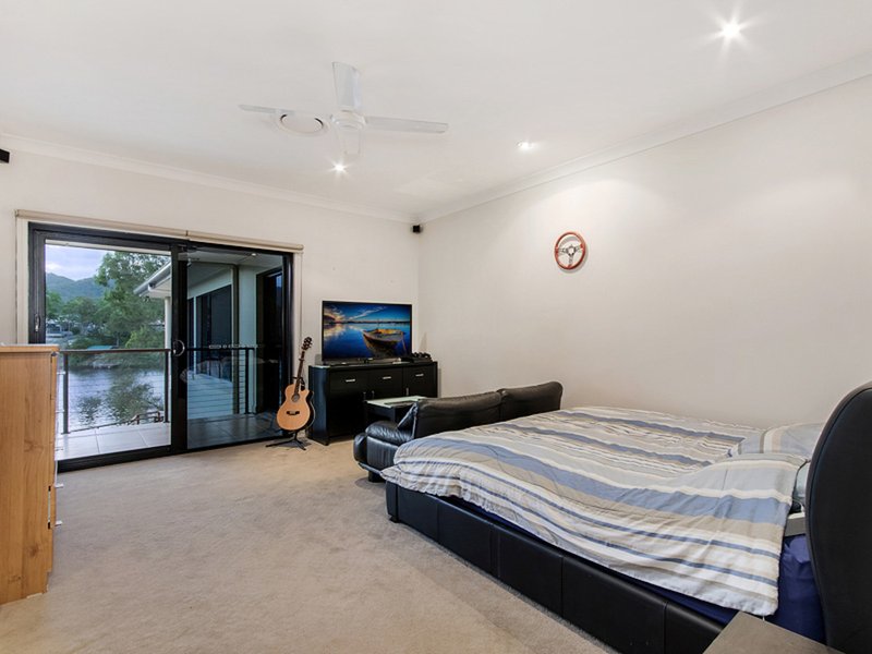 Photo - 23 Brittany Drive, Oxenford QLD 4210 - Image 17