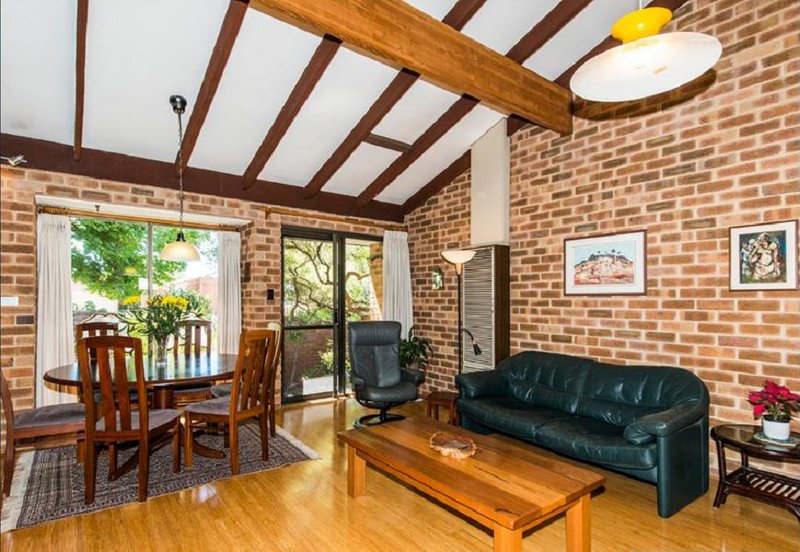 Photo - 23 Broadhurst Crescent, Bateman WA 6150 - Image 14