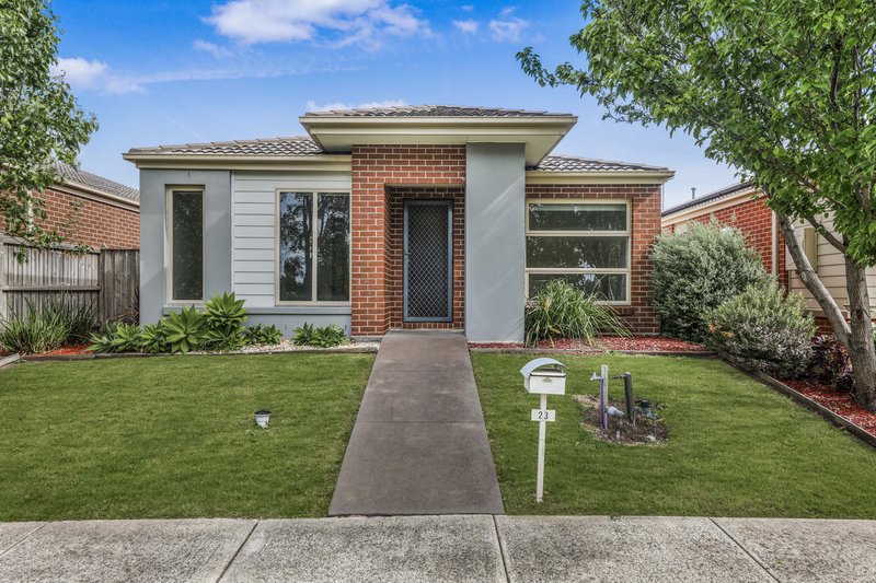 Photo - 23 Brolin Terrace, Cranbourne North VIC 3977 - Image 1