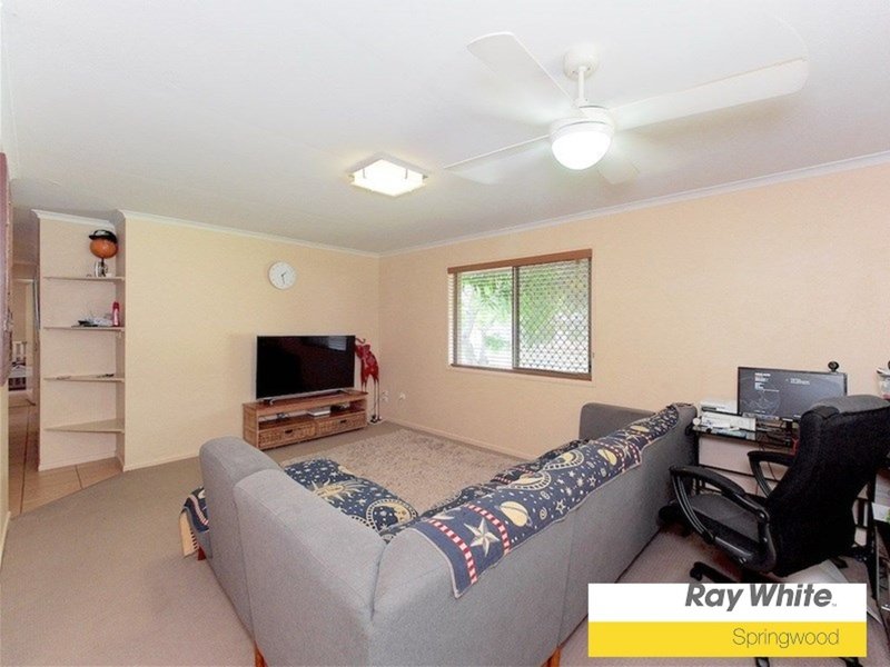 Photo - 23 Brompton Street, Rochedale South QLD 4123 - Image 5