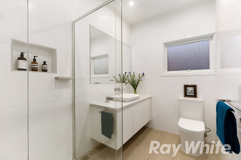 Photo - 23 Bronte Avenue, Burwood VIC 3125 - Image 7