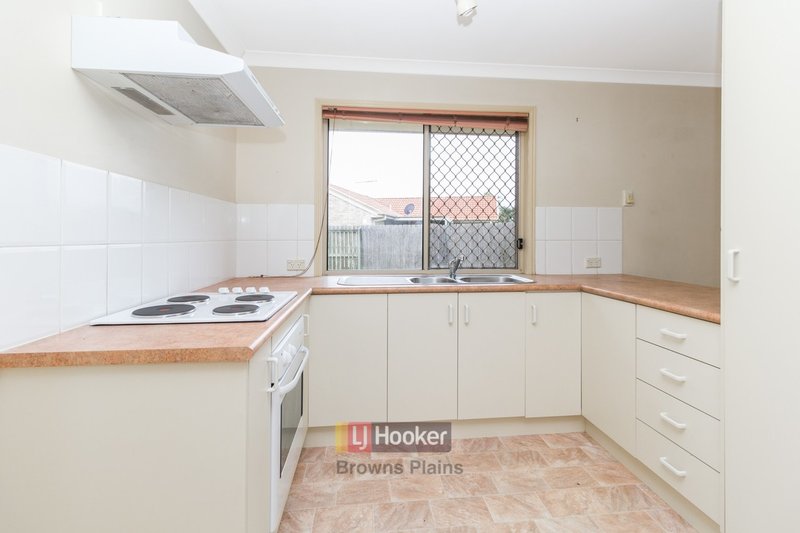 Photo - 23 Brooke Street, Crestmead QLD 4132 - Image 2