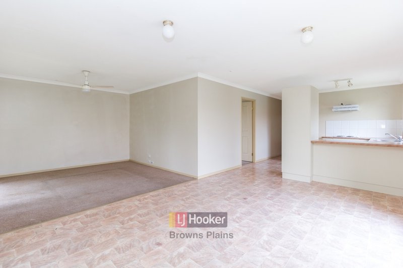 Photo - 23 Brooke Street, Crestmead QLD 4132 - Image 4