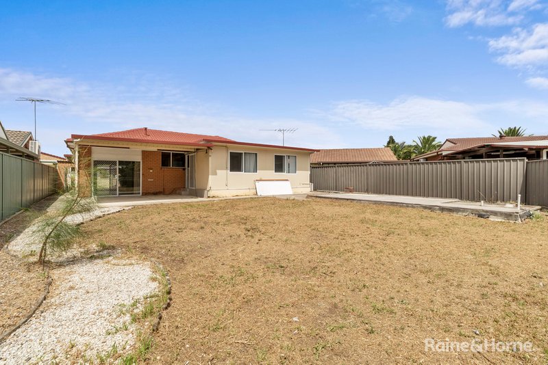 Photo - 23 Brunswick Crescent, St Johns Park NSW 2176 - Image 11