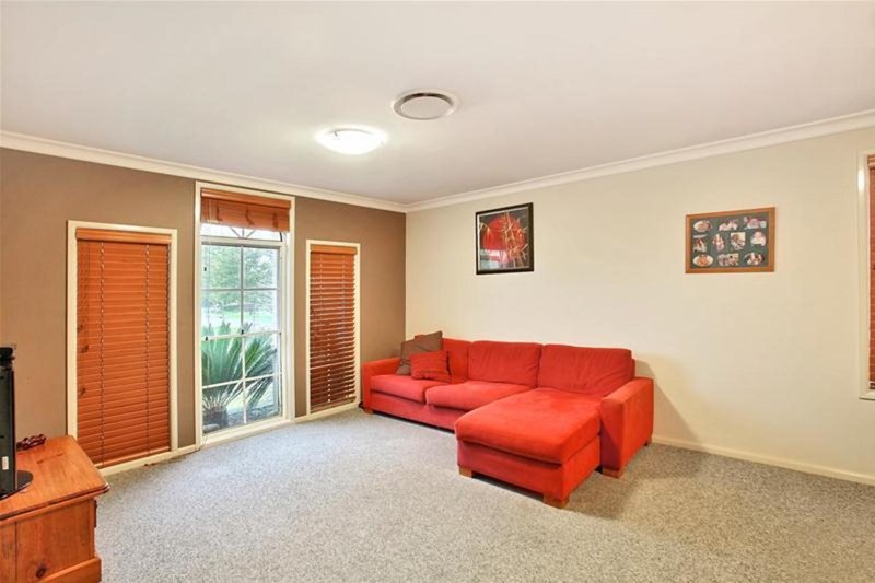 Photo - 23 Budgen Circuit, Harrington Park NSW 2567 - Image 3