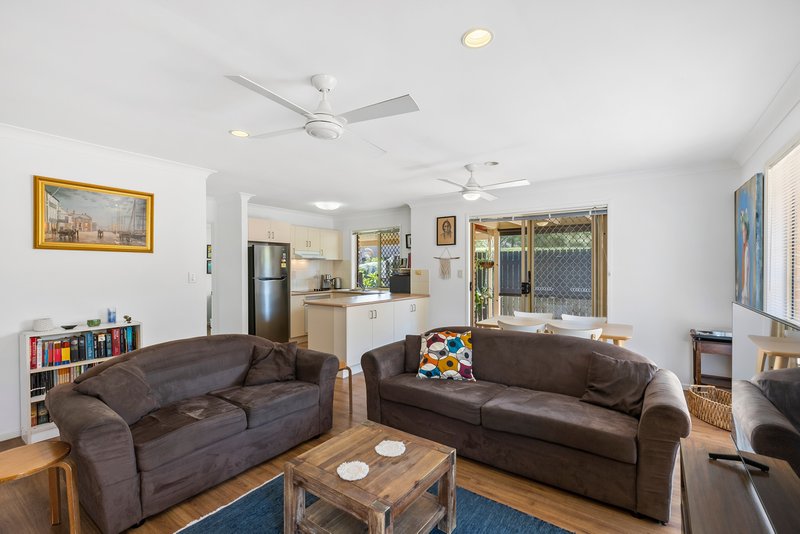 Photo - 2/3 Bunowen Street, Ferny Grove QLD 4055 - Image 6