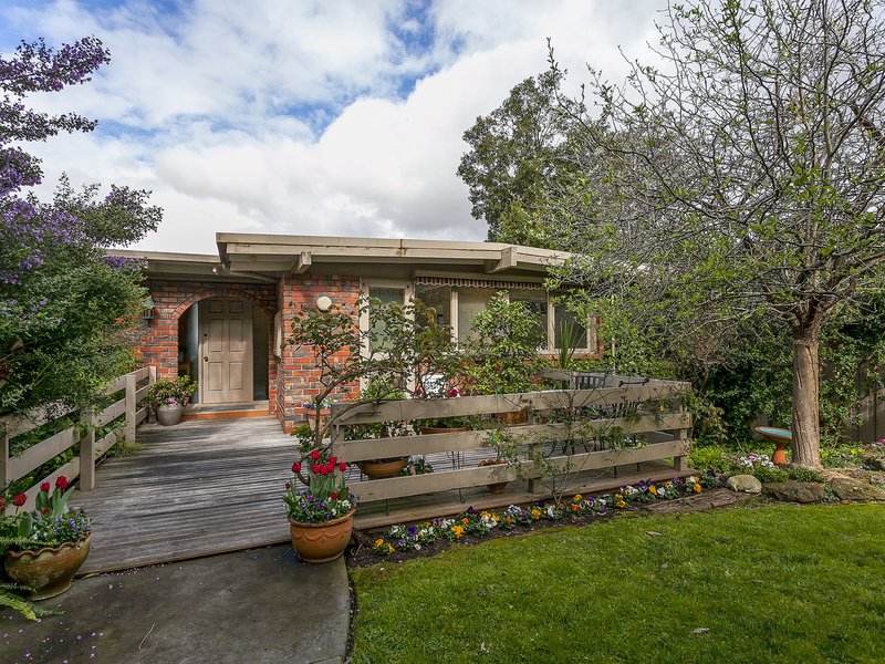 23 Byways Drive, Ringwood East VIC 3135