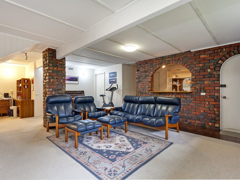 Photo - 23 Byways Drive, Ringwood East VIC 3135 - Image 9