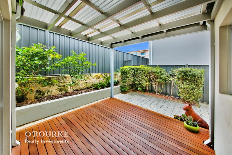 Photo - 23 c Wheatcroft Street, Scarborough WA 6019 - Image 3