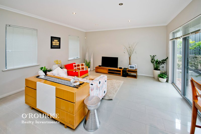 Photo - 23 c Wheatcroft Street, Scarborough WA 6019 - Image 5