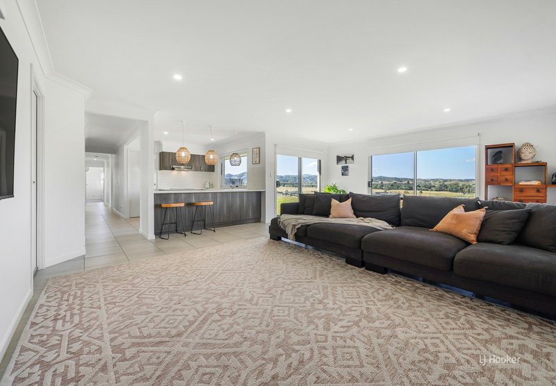 Photo - 23 Caballo Way, Winya QLD 4515 - Image 4
