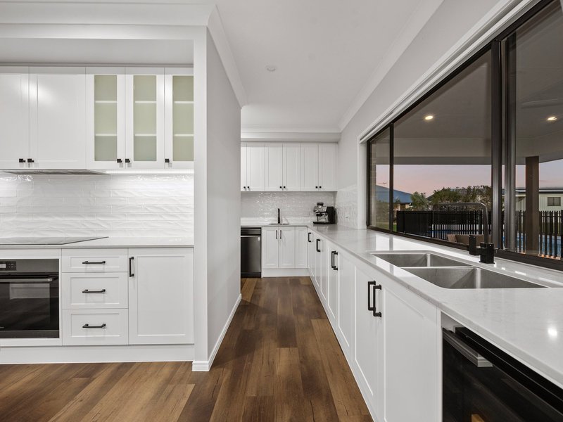 Photo - 23 Caffery Drive, Haigslea QLD 4306 - Image 4