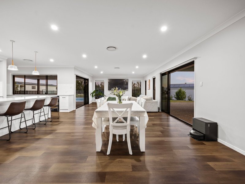 Photo - 23 Caffery Drive, Haigslea QLD 4306 - Image 6