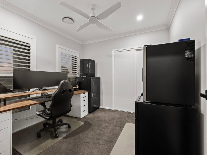 Photo - 23 Caffery Drive, Haigslea QLD 4306 - Image 14