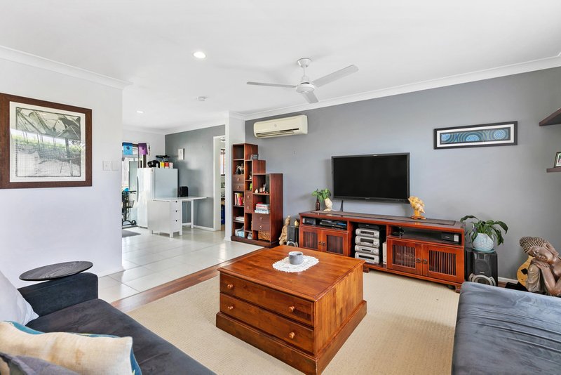 Photo - 23 Callaghan Way, Capalaba QLD 4157 - Image 4