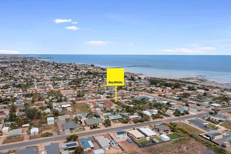 Photo - 23 Cambridge Street, Moonta Bay SA 5558 - Image 2