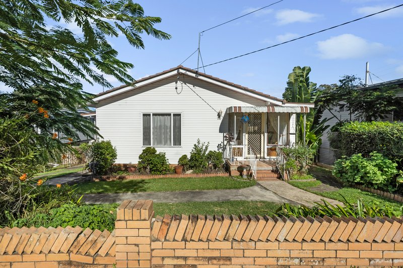 Photo - 23 Camelia Avenue, Everton Hills QLD 4053 - Image 1