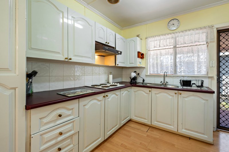 Photo - 23 Camelia Avenue, Everton Hills QLD 4053 - Image 8