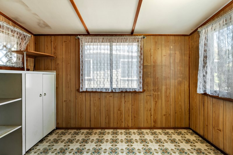 Photo - 23 Camelia Avenue, Everton Hills QLD 4053 - Image 16