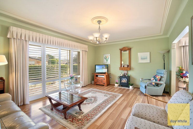 Photo - 23 Camellia Circle, Woy Woy NSW 2256 - Image 3