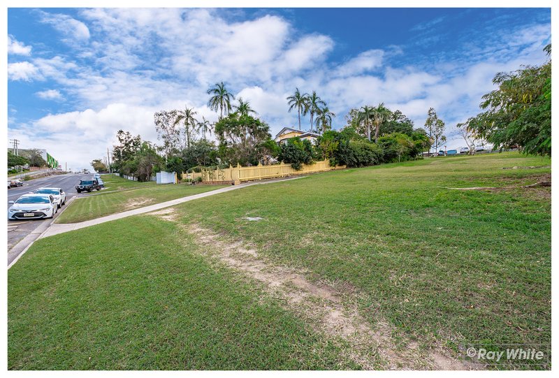 Photo - 23 Canning Street, The Range QLD 4700 - Image 4