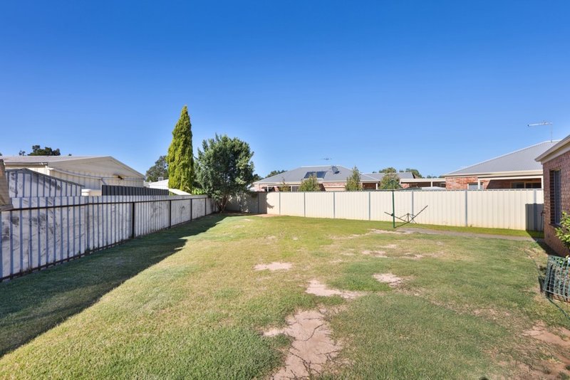 Photo - 23 Canterbury Drive, Mildura VIC 3500 - Image 16