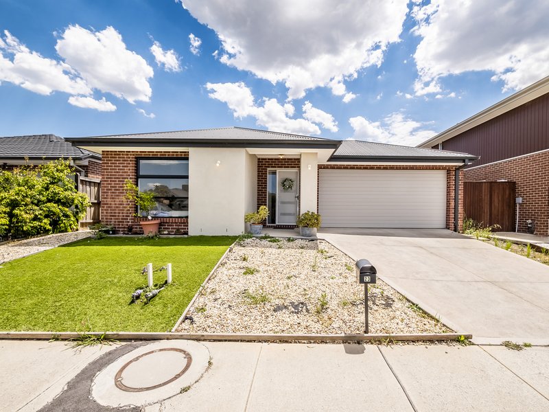 23 Capstone Street, Clyde VIC 3978