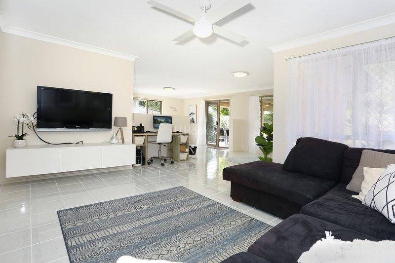 Photo - 23 Captain Cook Close, Arundel QLD 4214 - Image 7