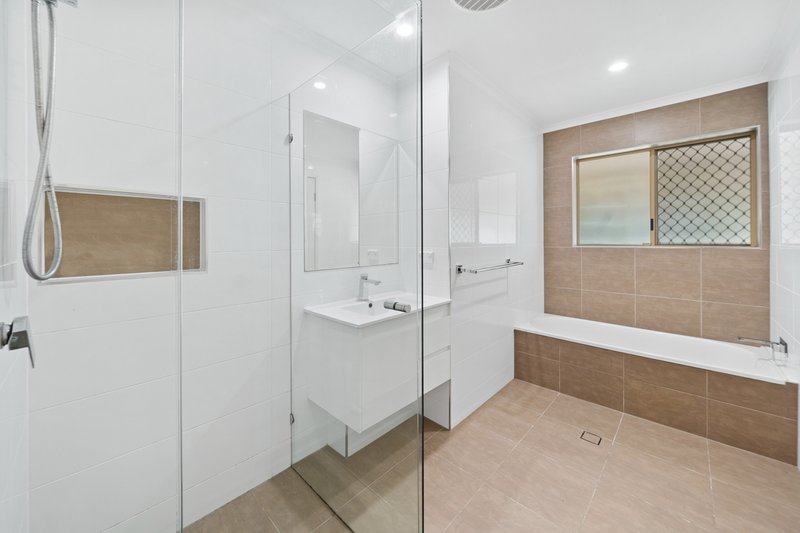 Photo - 23 Carlyon Street, Mount Warren Park QLD 4207 - Image 8
