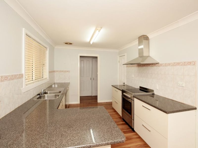 Photo - 23 Carmody Street, Kooringal NSW 2650 - Image 3