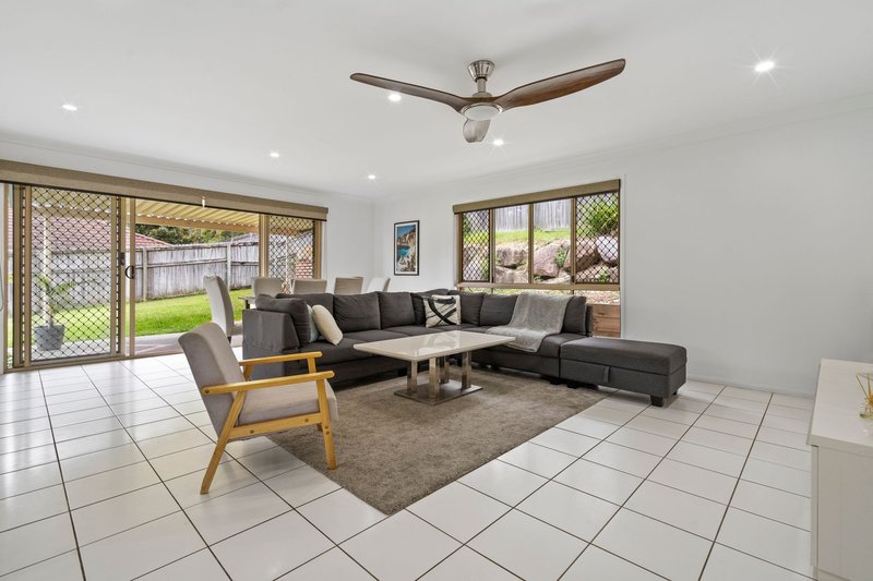 Photo - 23 Carnarvon Crescent, Waterford QLD 4133 - Image 2